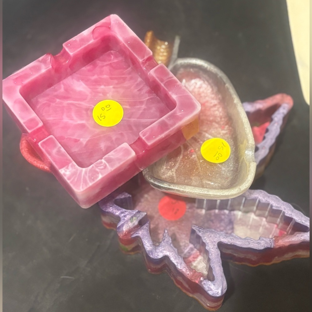 ** Ashtray Bundle **